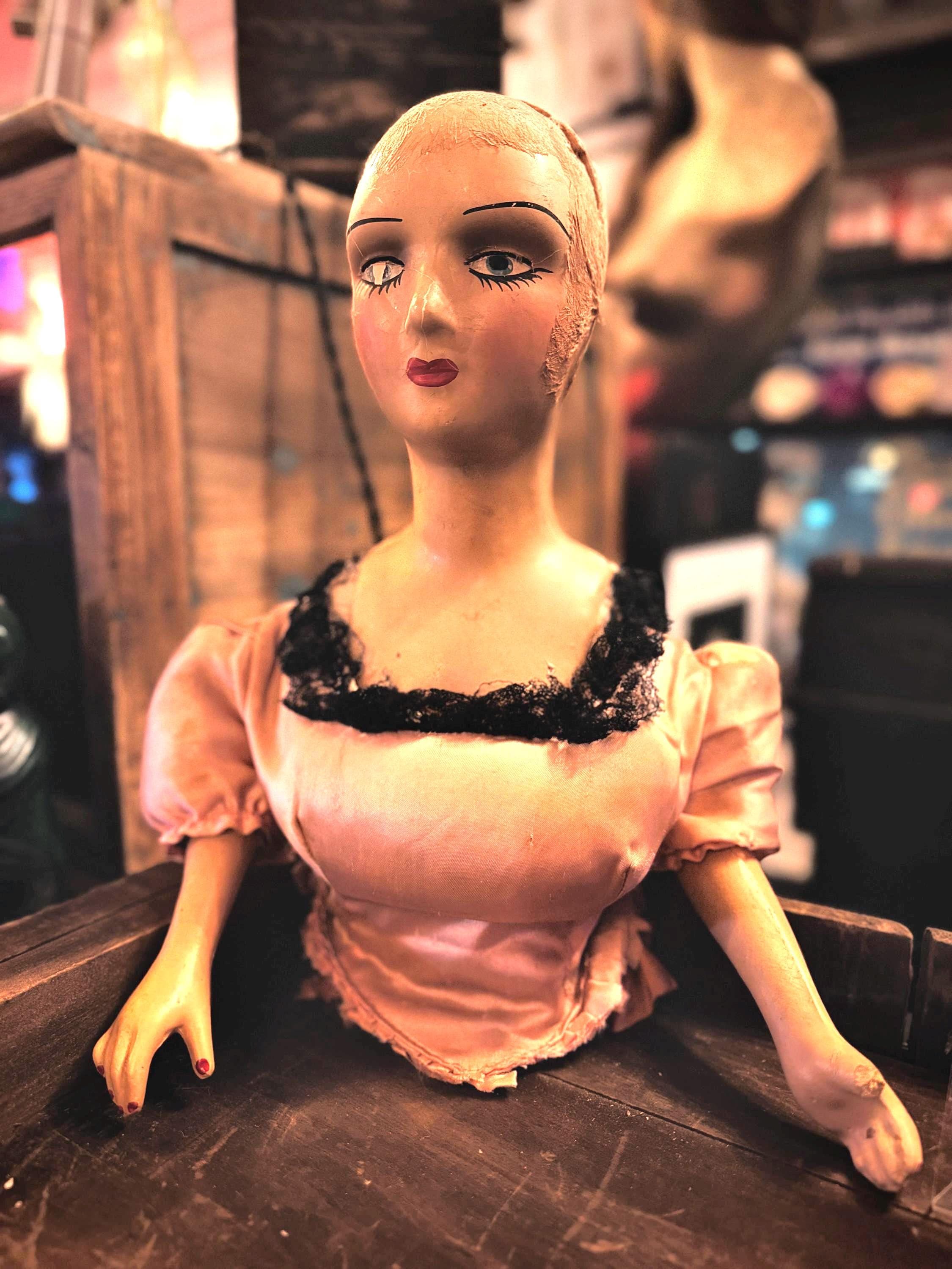 ♥とても可愛いヴィンテージ　メカニック　ウォーキングドール♥ 1950's Walking Doll - Etsy