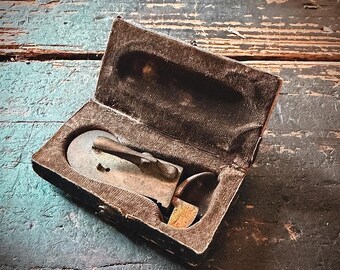 Antique Vibrand Bloodletting Fleam Lancet – Original Case, Medical Quackery Oddity