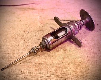 Antique Metal Medical Syringe – Creepy Oddity Surgical Instrument 1920s–1930s