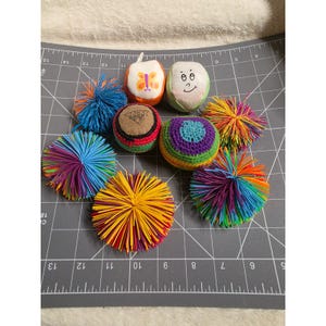 Vintage Fidget Toy Lot Wacky Sack Crocheted Hacky Sacks Stringy Koosh Style Ball