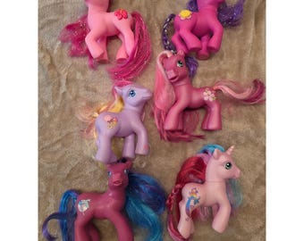 Vintage My Little Pony G3 Lot med 6 rosa lila enhörning Jordponnyfigurer Hasbro