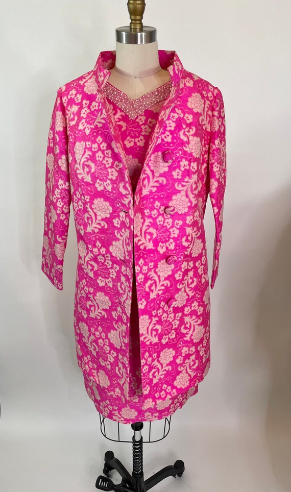 Vintage 1960s Hong Kong Pink Jacquard Dress and M… - image 1