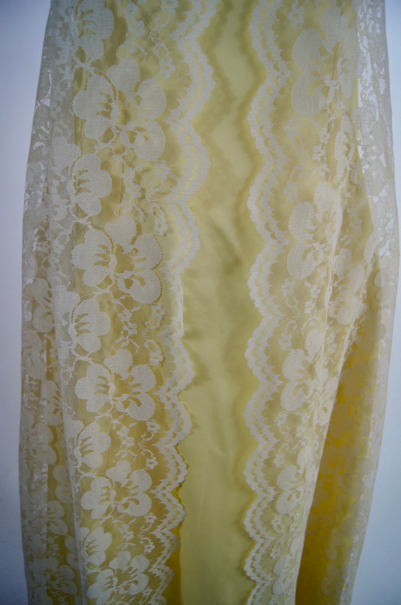 Vintage 1960s Yellow Lace A-line floor length gown with Bow Medium