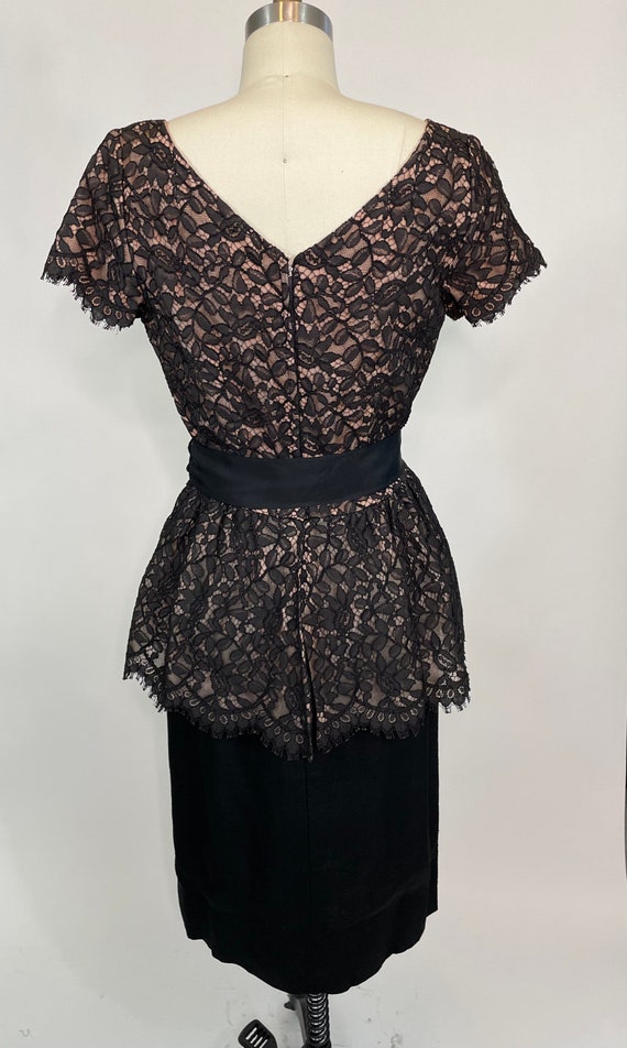 Vintage 1940s Nude and Black Lace Peplum Dress, M… - image 6