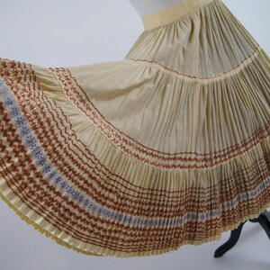 Vintage 1950s Pleated Ivory Full Skirt with Copper Ric Rac Trim, Small image 3