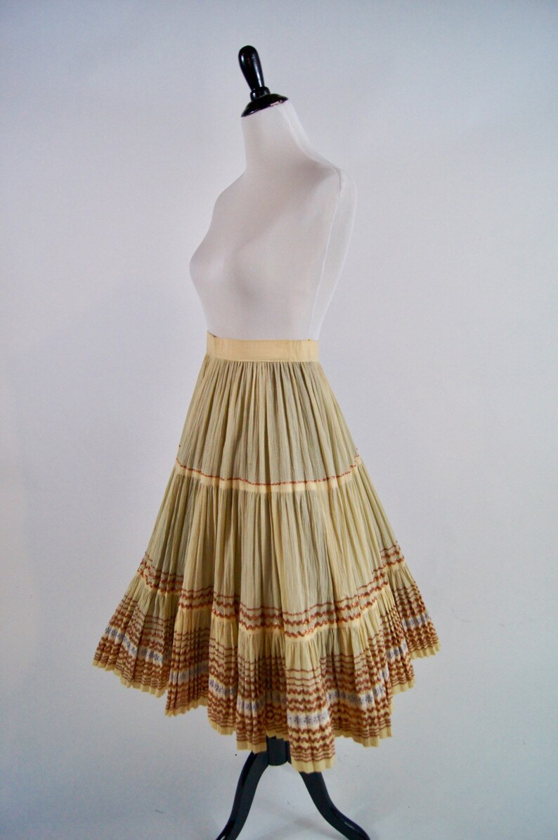 Vintage 1950s Pleated Ivory Full Skirt with Copper Ric Rac Trim, Small image 4