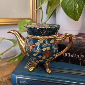 Vintage Teapot Trinket Box, Blue Floral Porcelain Jewelry Box, Hinged Tea Pot Keepsake Box, Decorative Collectible Gift