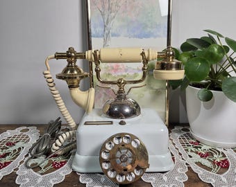 Teléfono antiguo de disco giratorio Bell Canada 1978 / Teléfono de escritorio retro / Decoración de oficina de mediados de siglo / Teléfono industrial vintage / Crema y latón