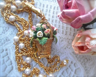 Gold Basket,Basket Pendant,Basket & Flowers,BSue by 1928,1928 Fine Pewter,22K Gold Wash,Vintage Chain,Faux Pearl,MockiDesigns,Gift Wrapped