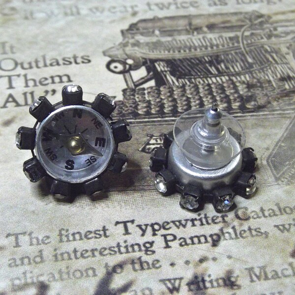 Compass and Rhinestone, Compass Posts, Steampunk Posts, MockiDesigns, Gift Wrapped