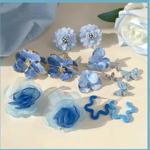 Ice Blue Statement Earrings Set, Icy Blue Beaded Earrings, Ocean Starfish Floral Studs, Chunky Resin Jewelry, Aesthetic Gift for Her