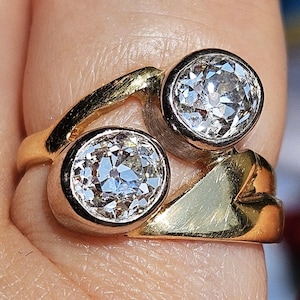 1914 Art Nouveau Diamond Toi et Moi Ring: 1.60ct Old Mine Cut, 18K Gold