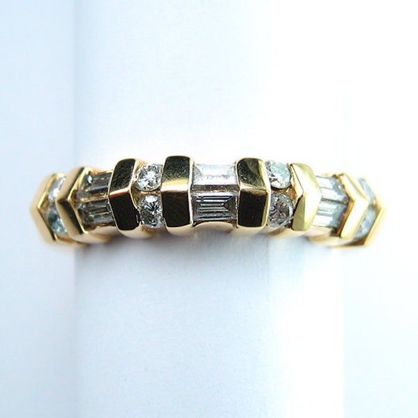 Estate 0.75ct channel  BAGUETTE ROUND Diamond wedding band, ring in 14k yellow gold