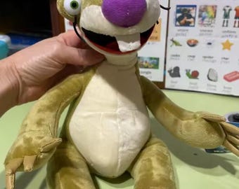 Sid the Sloth Plush Toy – Ice Age Inspired Stuffed Animal, Funny Cartoon Sloth Doll, Soft Cuddly Character Gift 20cm