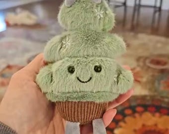 Cute Plush Christmas Tree with Star Topper | Kawaii Holiday Decor | Soft Stuffed Tree Toy | Festive Gift for Kids Cozy Home Decoration 12cm