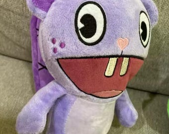 Simpatico peluche viola a forma di cartone animato – Grandi occhi e denti sporgenti – Morbido peluche Kawaii – Regalo unico per bambini collezionisti 20 cm