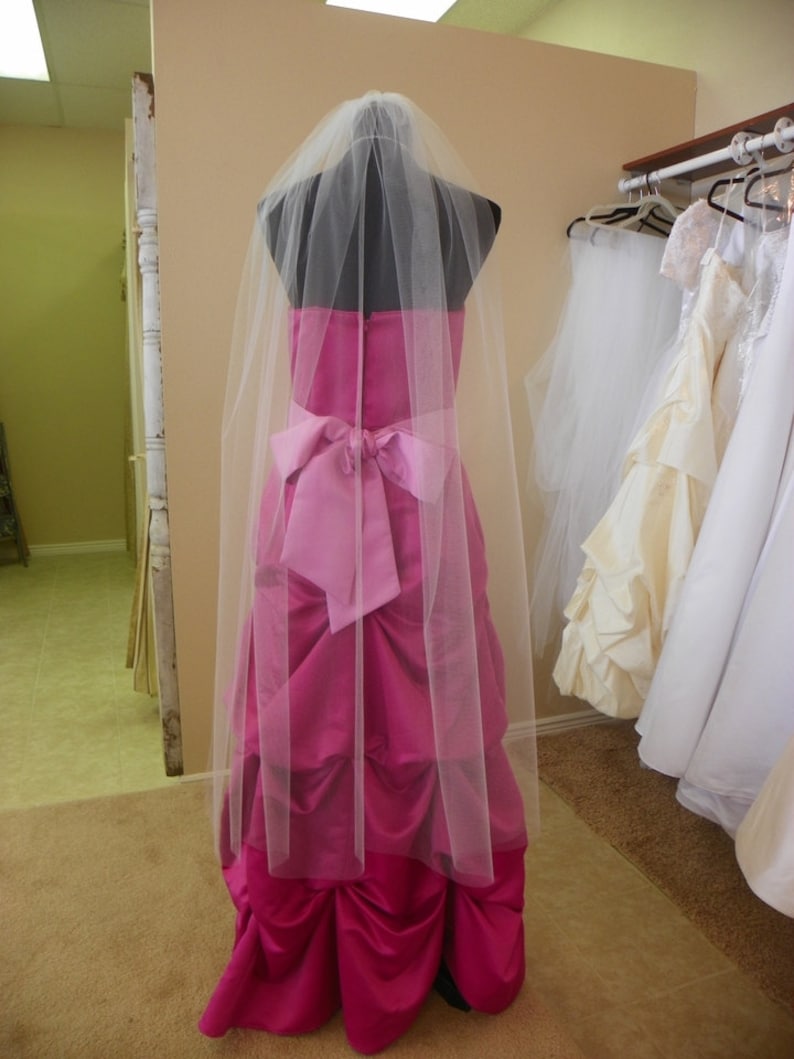 Waltz wedding veil