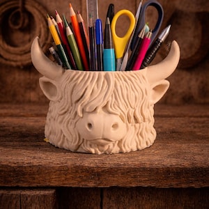 Highland Cow Planter | Animal Succulent Pot | Desk Decor | Pencil Holder | Paintable