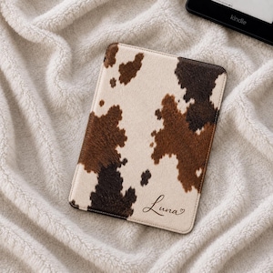 Detachable Kindle Case Clear Back Paperwhite 12th Gen Kobo Libra Colour Cow Print Personalized Reader Gift