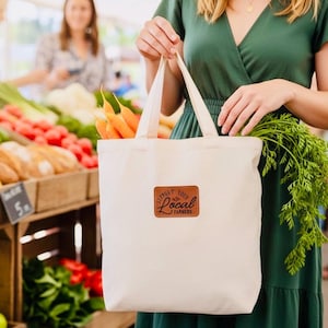 Bolsa de tela "Apoya a tus agricultores locales" – Bolsa de mercado de algodón natural de 15x16 con parche de cuero.