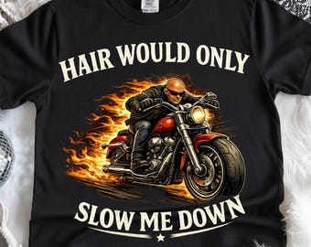 Włosy tylko by mnie spowalniały PNG, zabawny łysy facet PNG, humor motocyklowy do pobrania w wersji cyfrowej, projekt motocykla z ogoloną głową