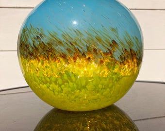 Vintage Hand‑blown contemporary studio art glass vase - large and visually stunning