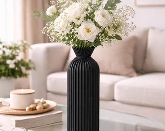 Vaso nero a coste, decorazione moderna, vaso per fiori minimalista, arredamento scandinavo, vaso nero opaco, centrotavola, idea regalo