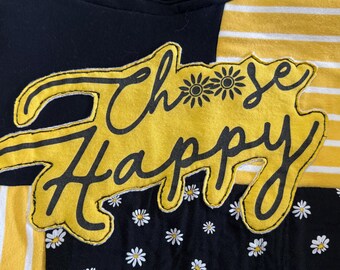 "Upcycled Patchwork Hoodie ""Choose Happy""/ Handgefertigtes Unikat / Versteckte Taschen."