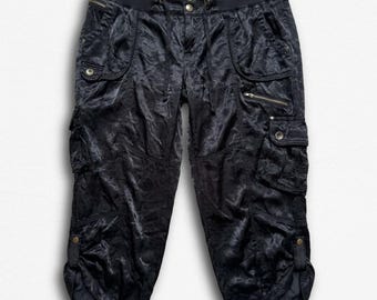 Calça Capri Cargo Torrid Preta de Cetim Enrugado Estilo Gótico Y2K Utilitário Tamanho Plus Size 20