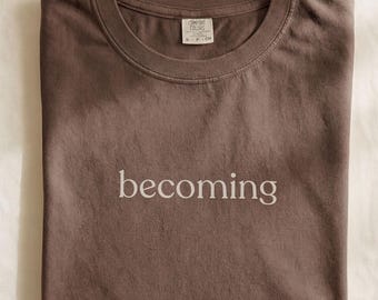 Espresso Comfort Colors 1717 T-Shirt werden, minimalistisches Zitat, Unisex-T-Shirt mit entspannter Passform, kuscheliges, weiches Baumwollhemd