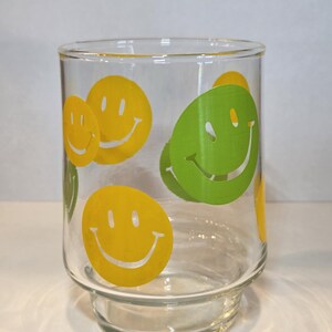 1970s Vintage Libbey Smiley Face Glasses