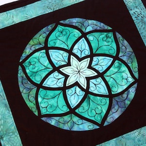 Rose Window Stained Glass Pattern, Design B, Designed by PingWynny