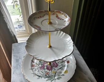 Vintage Tier-tray, 3 levels, classic patterns