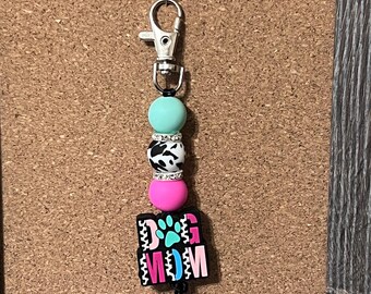 Dog Mom silicone bead keychain