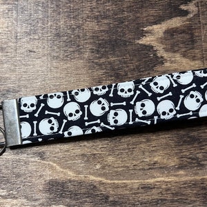 Skull Bones Skeleton black Fabric wristlet Key Chain/ Key Fob