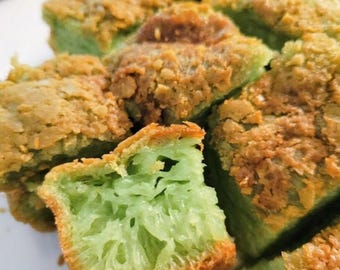 Pandan Honeycomb Cake (Banh Bo Nuong)