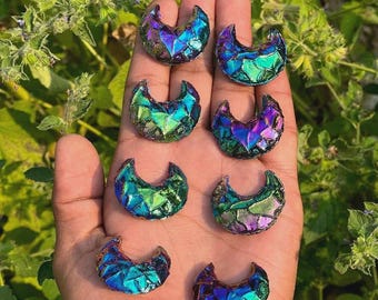 Titanium Coated Opalite Crescent Moon, Aura Opalite Carved Moon Healing Crystal Moon Jewelry, Titanium Aura Moon Obsidian Moons Crystal Moon