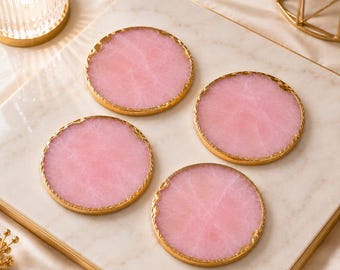 Set van natuurlijke rozenkwarts onderzetters, verguld roze kristalschijfje, luxe salontafeldecoratie, huwelijksbedankjes, uniek cadeau voor haar