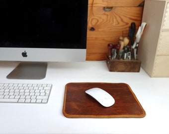 Handmade Leather Mouse Pad: Personalized Cowhide Desk Mat