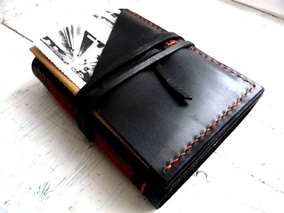 leather travel journal with pockets- the ultimate travel journal