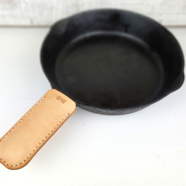 Cast iron leather cover, leather skillet handle, leather handle, leather pot cover, leather pot handle