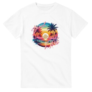 Camiseta con ambiente playero | Camiseta retro de atardecer en la playa | Camiseta para vacaciones de verano tropicales | Regalo para la playa con palmeras imagen 2