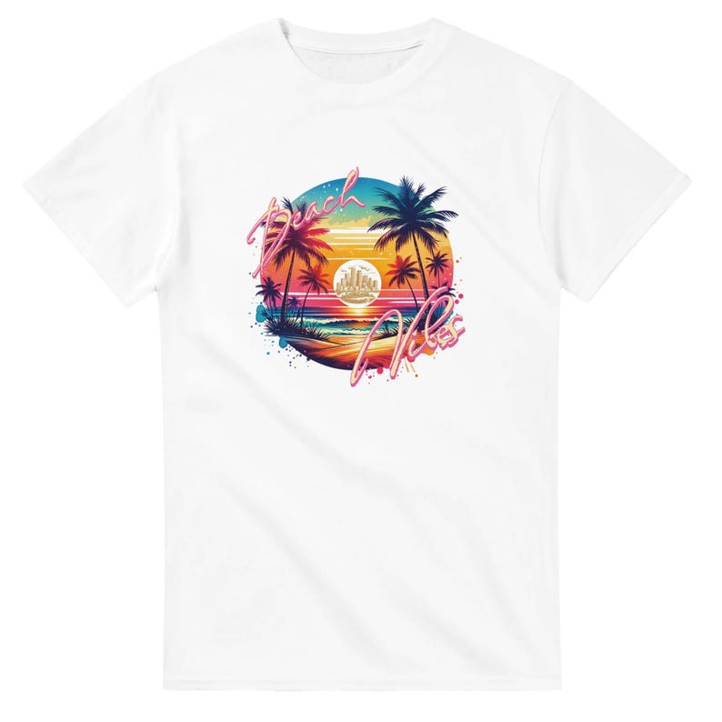 Camiseta con ambiente playero | Camiseta retro de atardecer en la playa | Camiseta para vacaciones de verano tropicales | Regalo para la playa con palmeras imagen 2