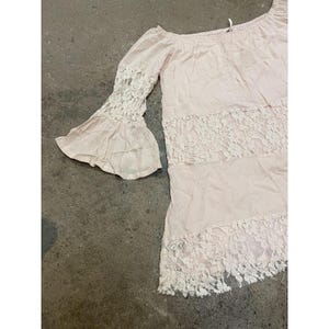 Free People Lace Dress Womens XS Pink Off Shoulder Boho Short Mini Bell Sleeve image 2