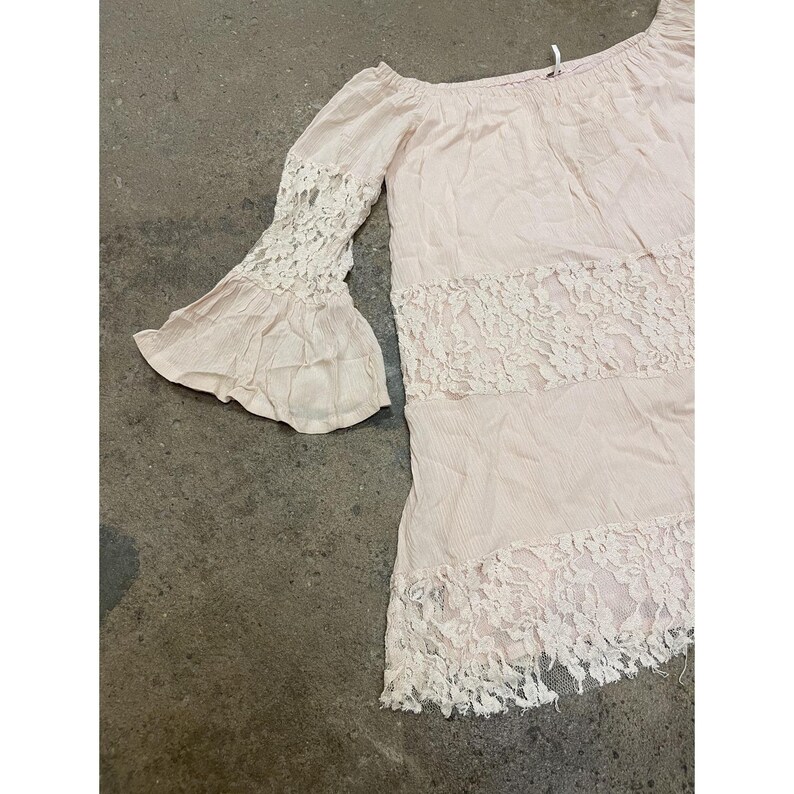 Free People Lace Dress Womens XS Pink Off Shoulder Boho Short Mini Bell Sleeve image 2
