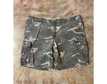 Camo Cargo Shorts sz 44 Faded Glory Camouflage Summer Hiking Green/Tan