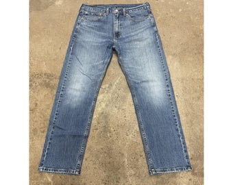 Levis 505 Jeans Mens 34x29 Medium Wash Blue Regular Fit Straight Leg Zip Fly