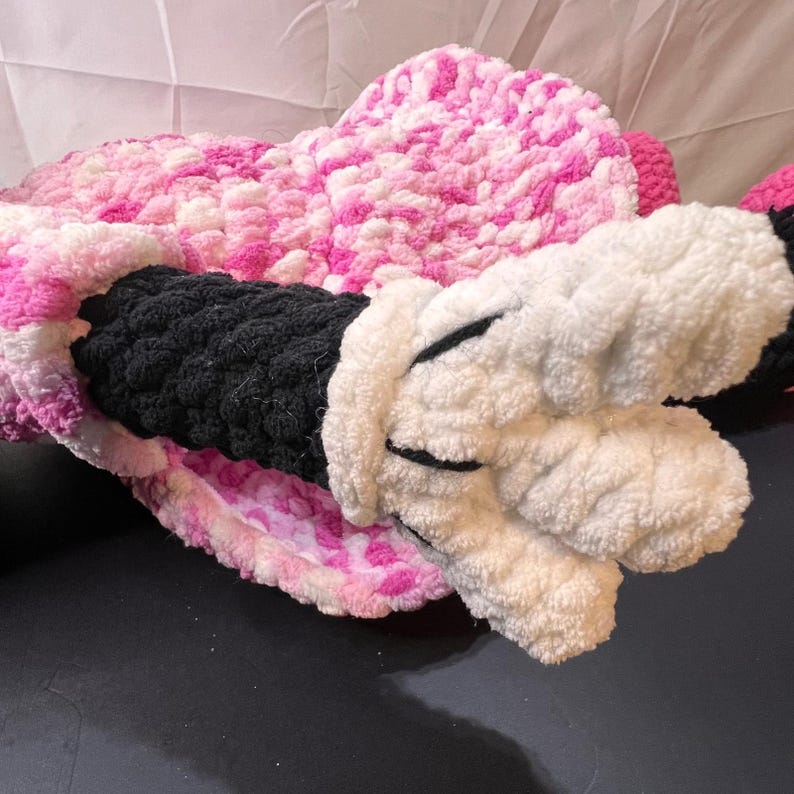 Peluche grande de Minnie Mouse de 25" de chenilla gruesa rosa para niños, hecho a mano imagen 3