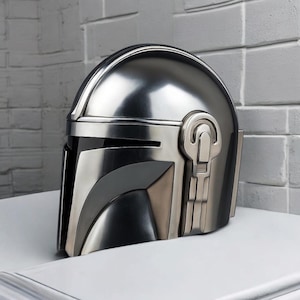 Casco Beskar Mandaloriano, casco de acero hecho a mano inspirado en Star Wars, armadura de cazarrecompensas, accesorio para cosplay, estilo Din Djarin. imagen 3