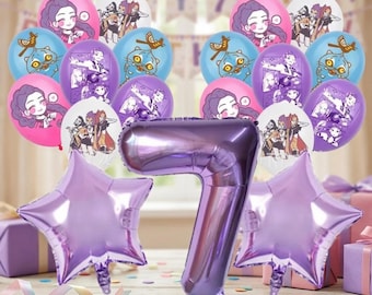 Könnte beinhalten: Eine Sammlung von Partyballons in Rosa, Blau, Lila und Weiß. Die Ballons zeigen Cartoon-Charaktere und sind mit einem großen lila Ballon mit der Zahl 7 und sternförmigen Ballons angeordnet. Im Hintergrund befindet sich ein Banner mit der Aufschrift "HAPPY 7TH".